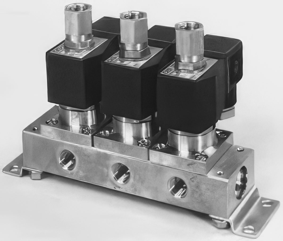 CKD MULTILEX Direct Acting 3-Port Solenoid Valve Manifold/Actuator GAG331, GAG332, GAG432, GAG433 Series